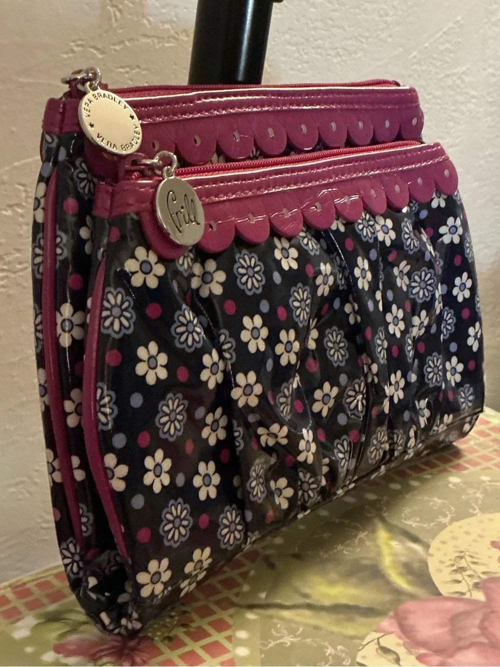 Frill Vera Bradley Navy Floral Patent Cosmetic Travel Pouch - Vinyl